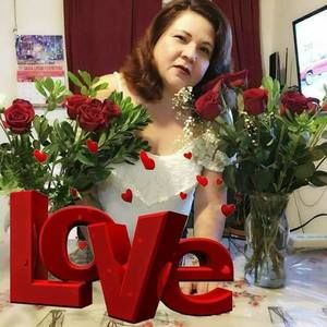 Meet your Posher, Reina